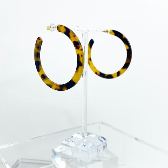 Tortoise Shell Hoop Earrings - Picture 2 of 3
